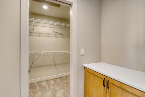4106 Arthur Drive Fargo ND 58104