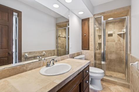 4134 Red Oak Ridge Minnetonka MN 55345