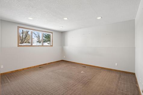 4134 Red Oak Ridge Minnetonka MN 55345