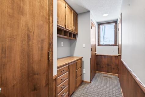4134 Red Oak Ridge Minnetonka MN 55345