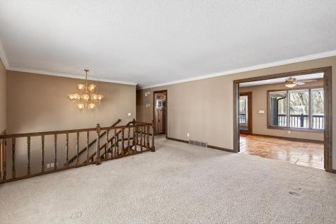 4134 Red Oak Ridge Minnetonka MN 55345
