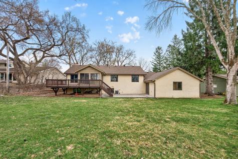 4134 Red Oak Ridge Minnetonka MN 55345