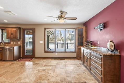 4134 Red Oak Ridge Minnetonka MN 55345