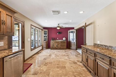 4134 Red Oak Ridge Minnetonka MN 55345