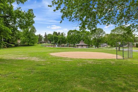 9024 47 1/2 Avenue N New Hope MN 55428