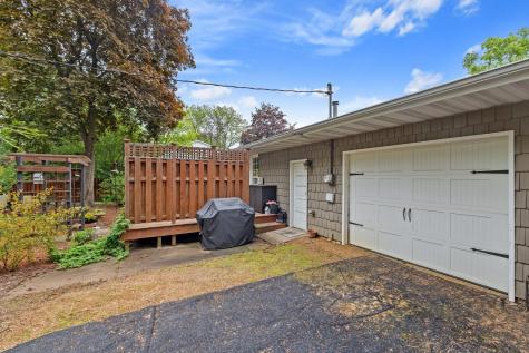 9024 47 1/2 Avenue N New Hope MN 55428