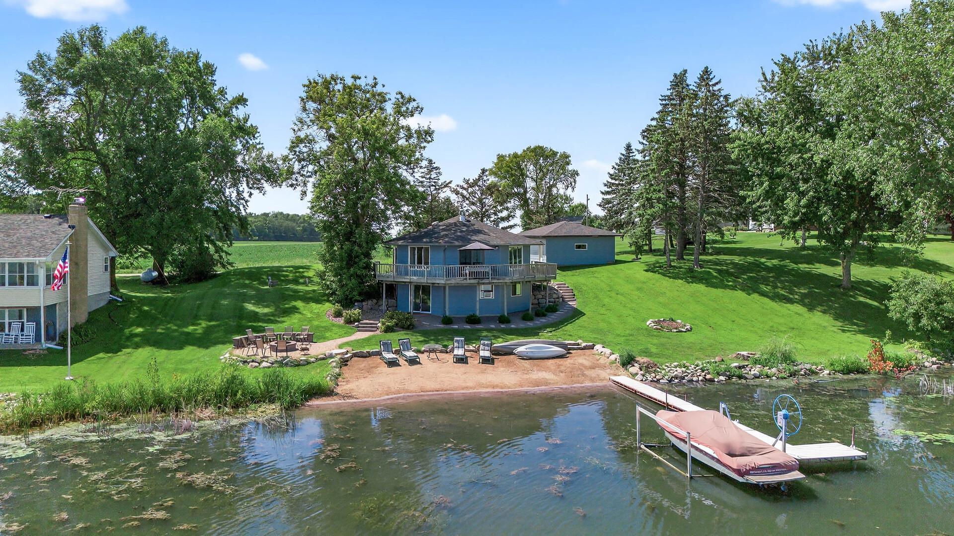 1794 Lawrence Circle NW Annandale MN 55302