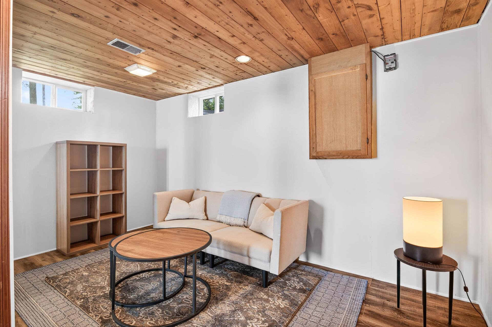 1794 Lawrence Circle NW Annandale MN 55302