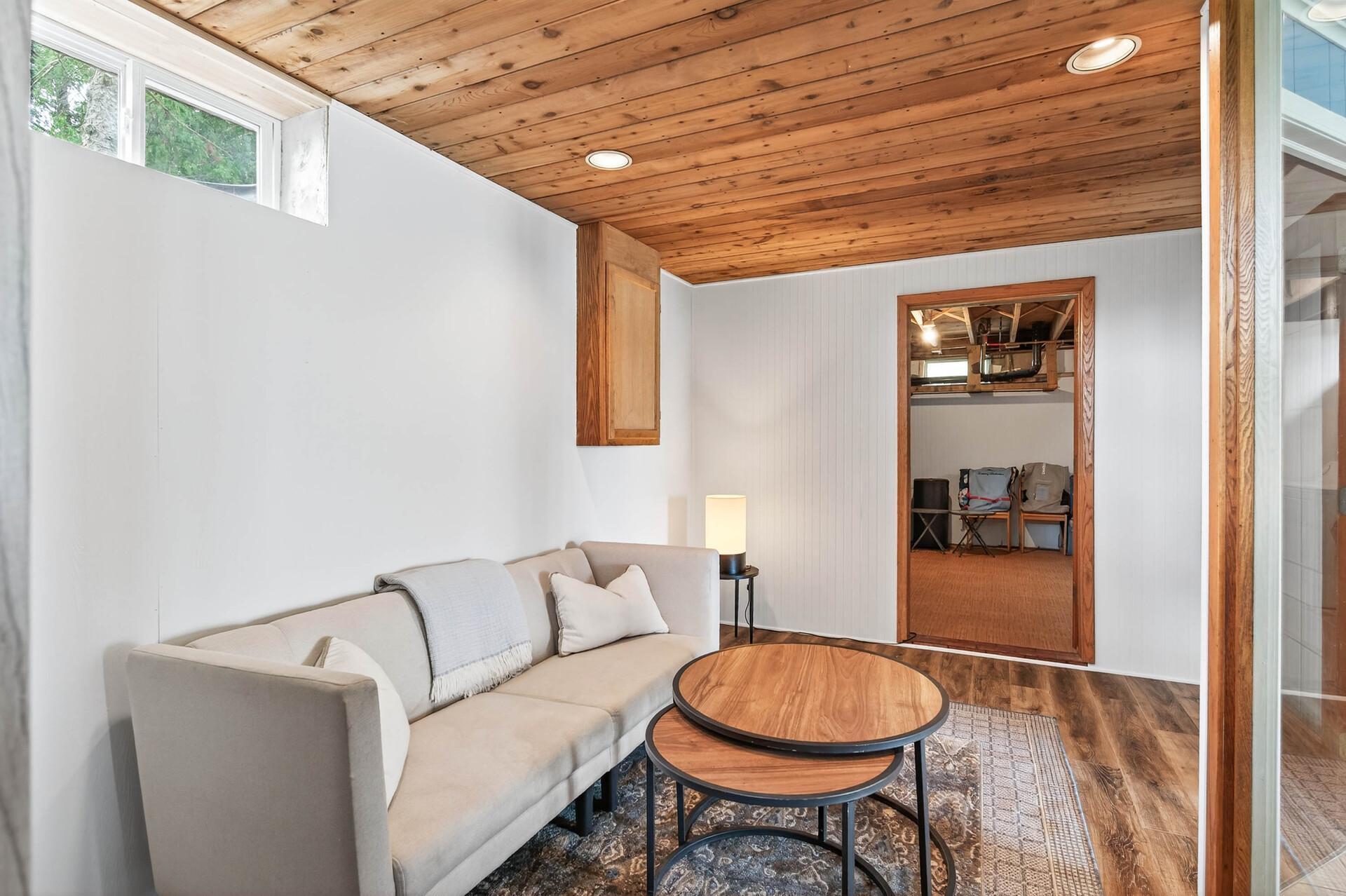 1794 Lawrence Circle NW Annandale MN 55302