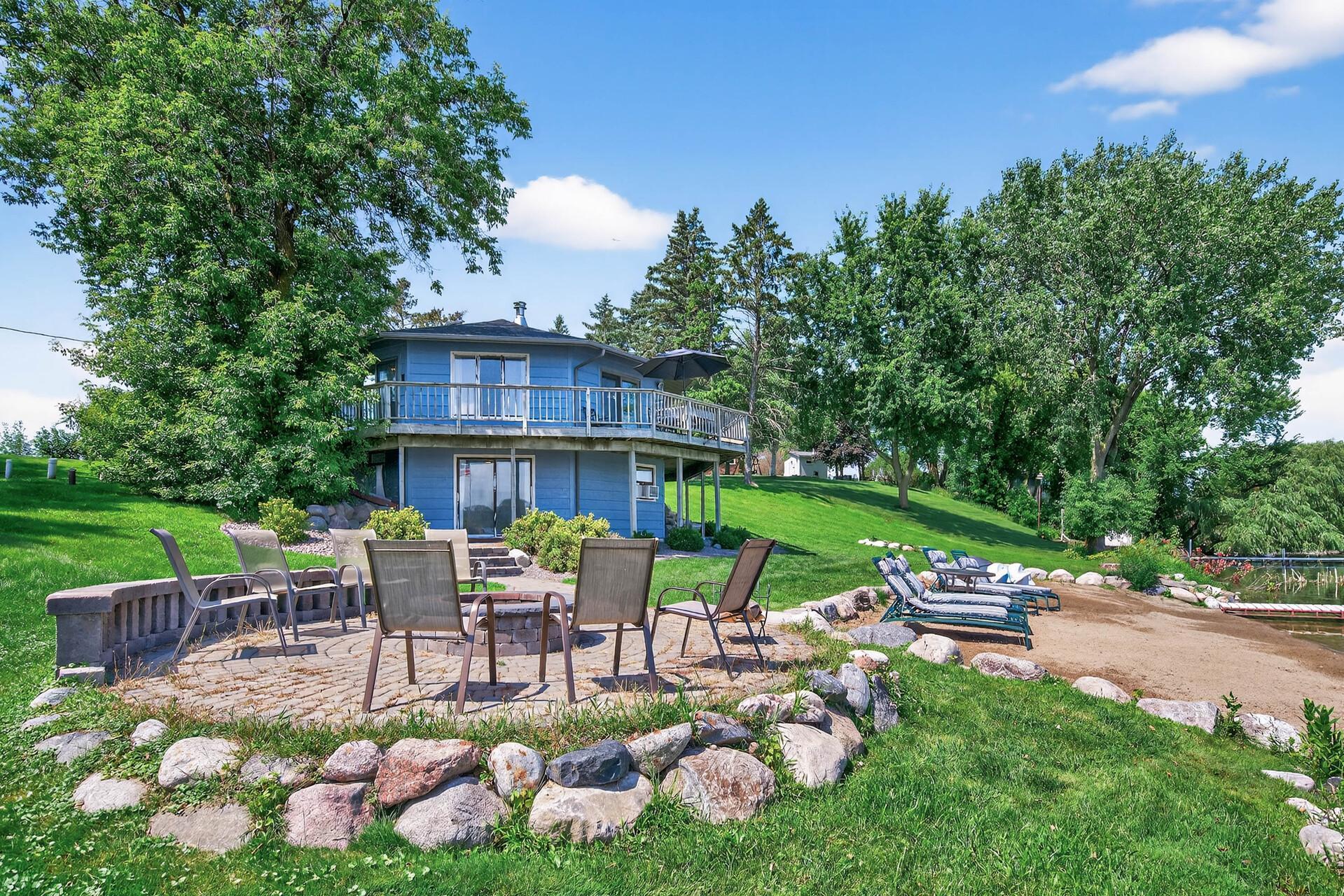 1794 Lawrence Circle NW Annandale MN 55302