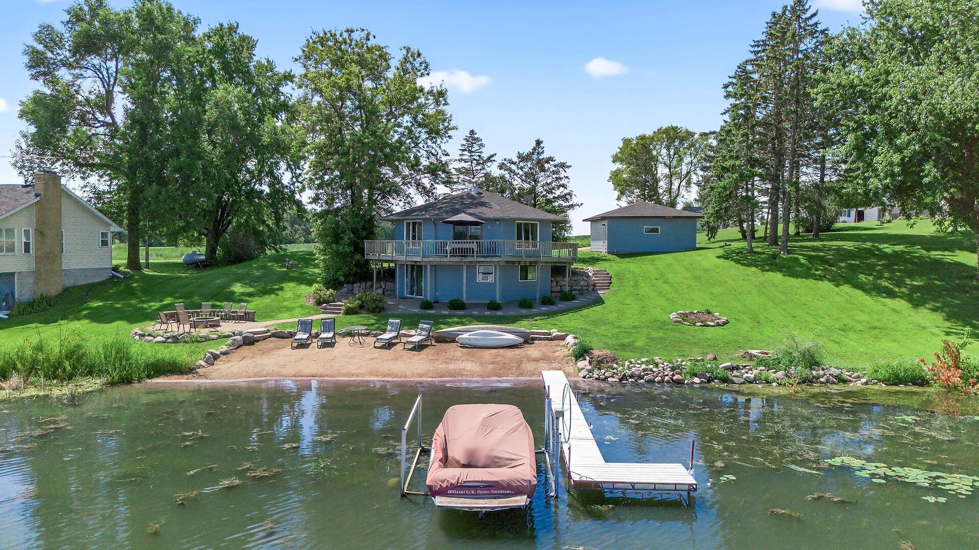 1794 Lawrence Circle NW Annandale MN 55302