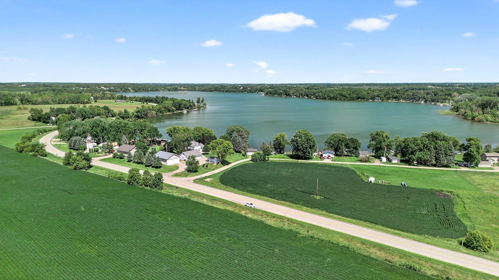 1794 Lawrence Circle NW Annandale MN 55302