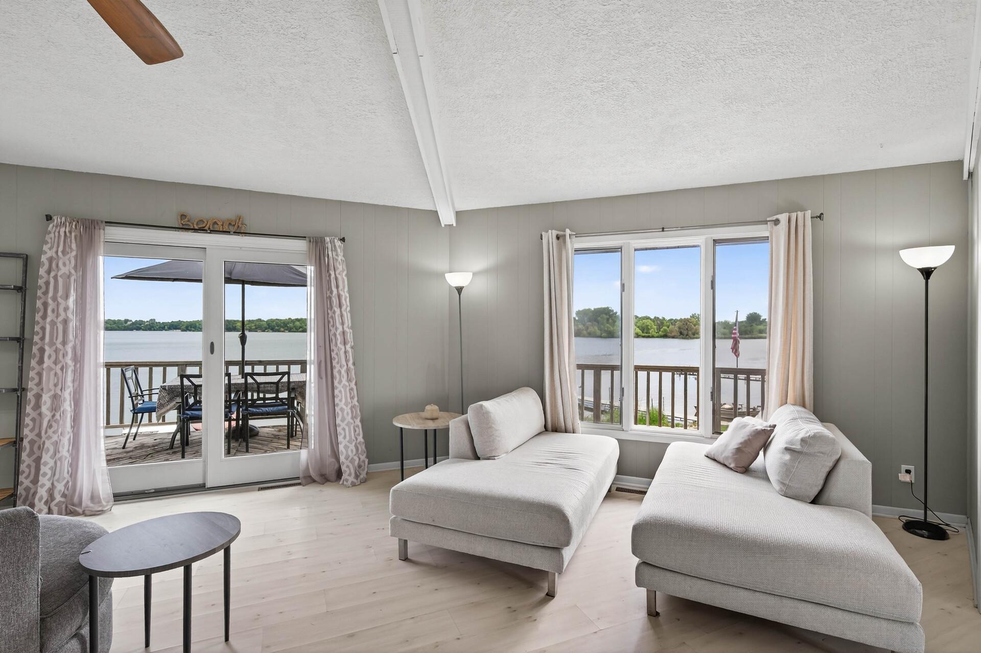 1794 Lawrence Circle NW Annandale MN 55302