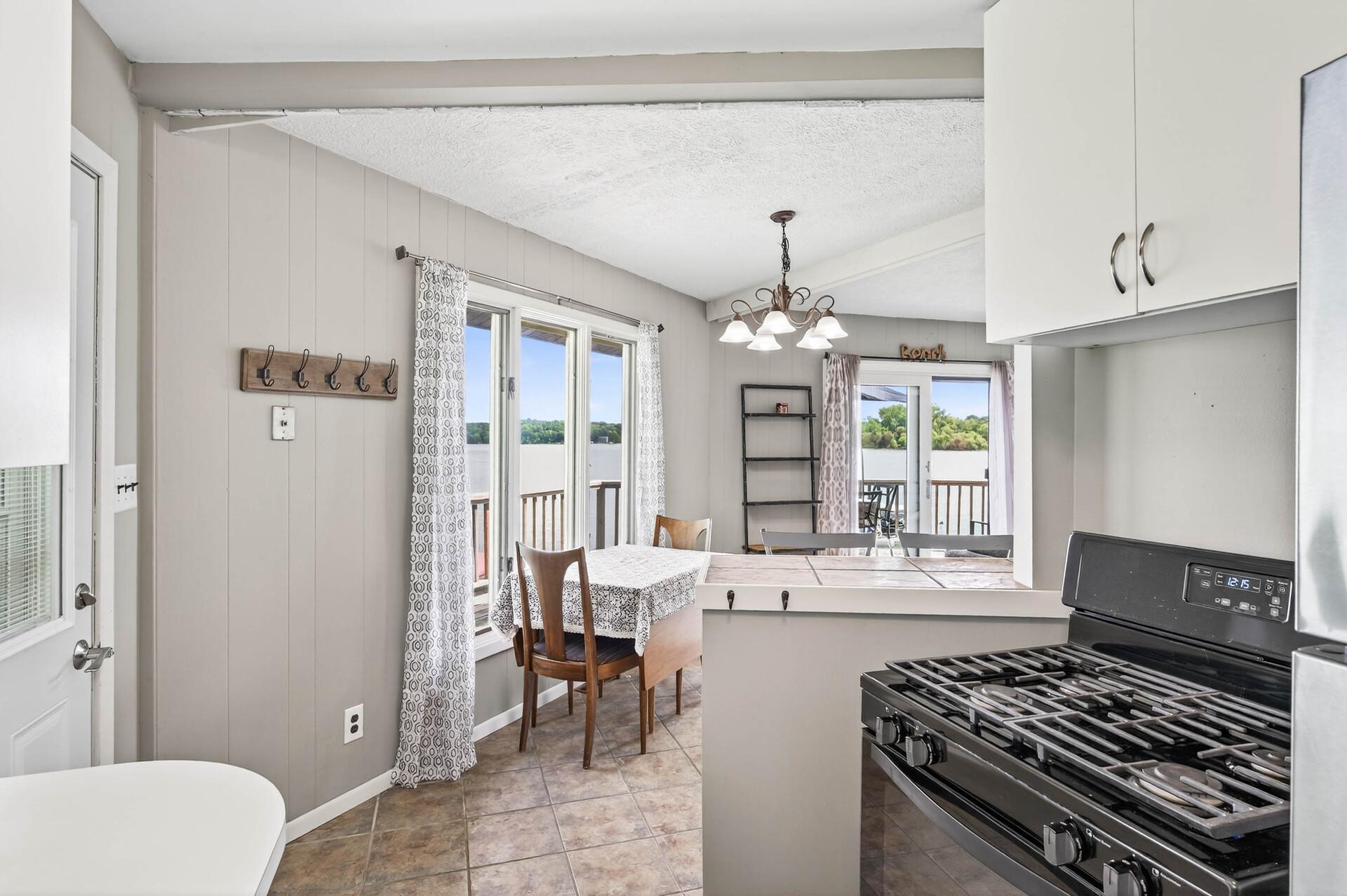 1794 Lawrence Circle NW Annandale MN 55302