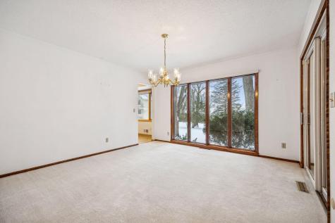 1835 Hunter Lane Mendota Heights MN 55118