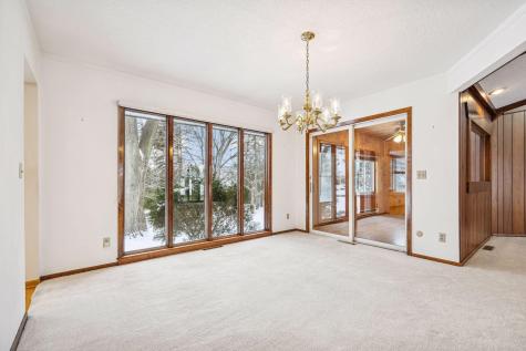 1835 Hunter Lane Mendota Heights MN 55118