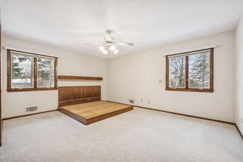 1835 Hunter Lane Mendota Heights MN 55118