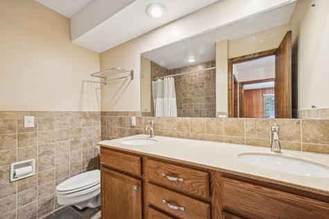 1835 Hunter Lane Mendota Heights MN 55118