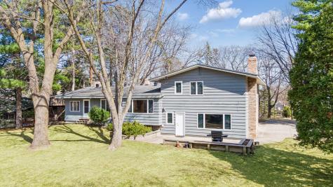 1835 Hunter Lane Mendota Heights MN 55118