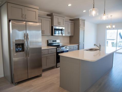 6742 Meadow View Drive S Fargo ND 58104