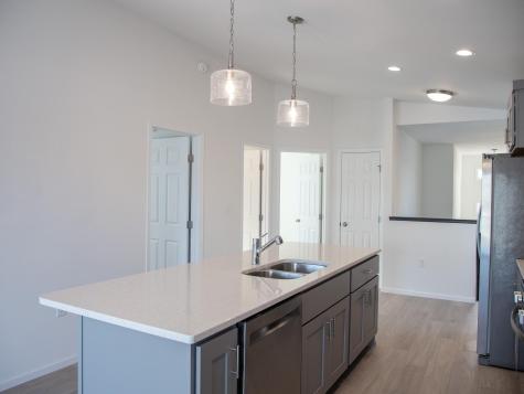 6742 Meadow View Drive S Fargo ND 58104