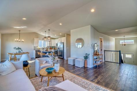 6325 Saint Ann Avenue Horace ND 58047
