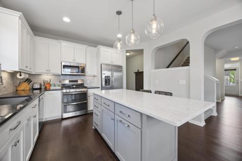 16315 Envoy Way Lakeville MN 55044