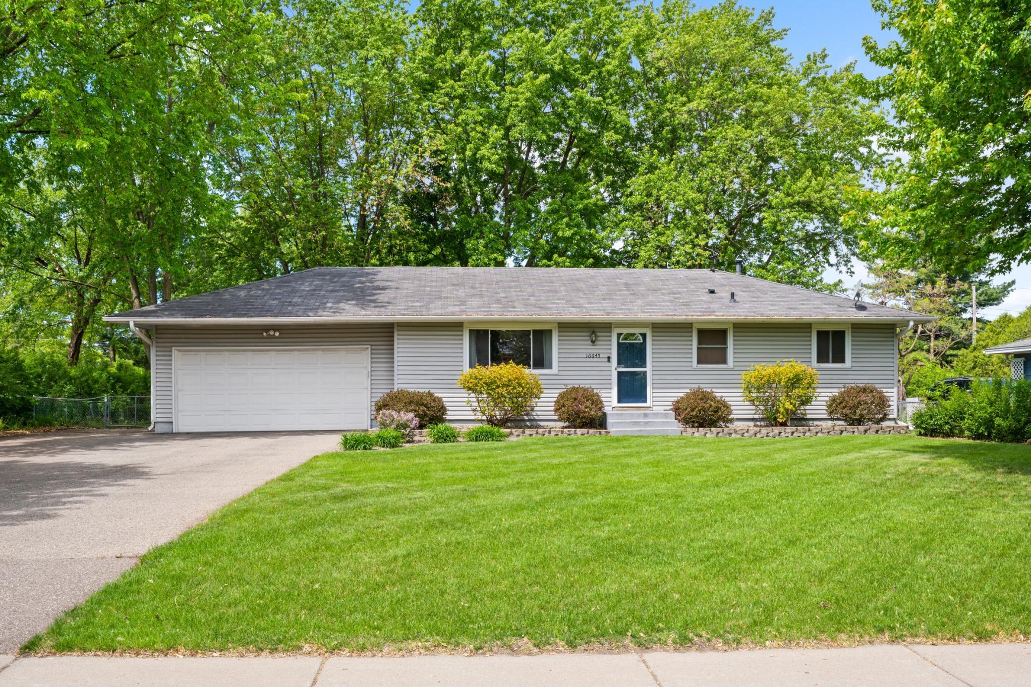 16645 Flagstaff Avenue W Rosemount MN 55068