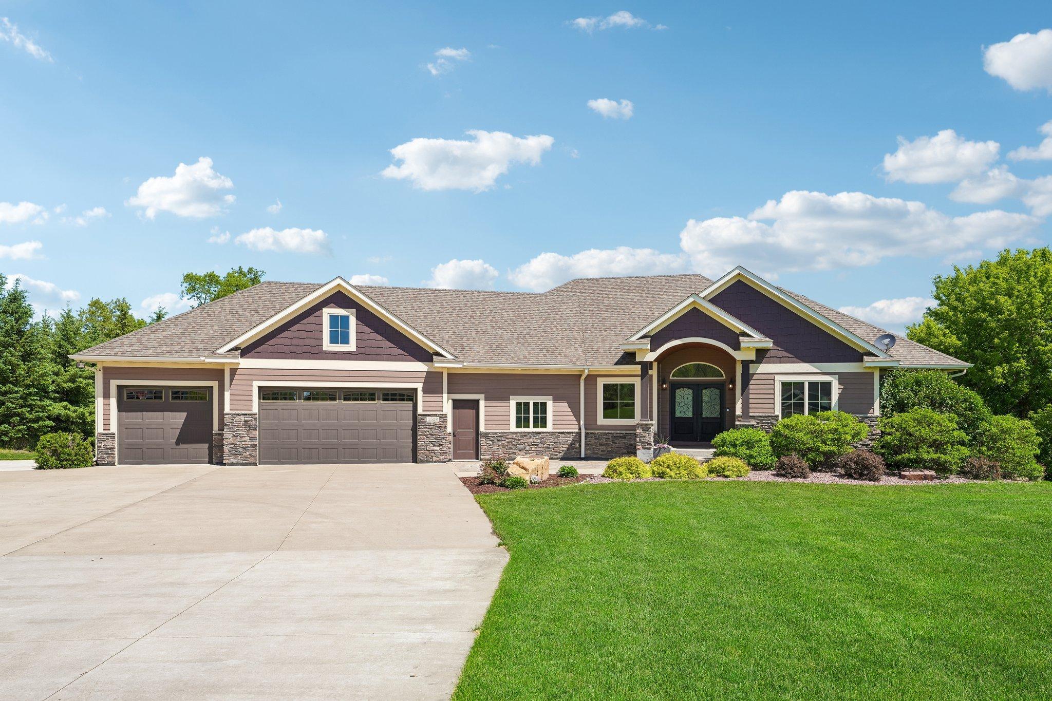 1528 Cottonwood Trail New Prague MN 56071
