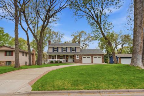8390 Sunnyside Road Mounds View MN 55112