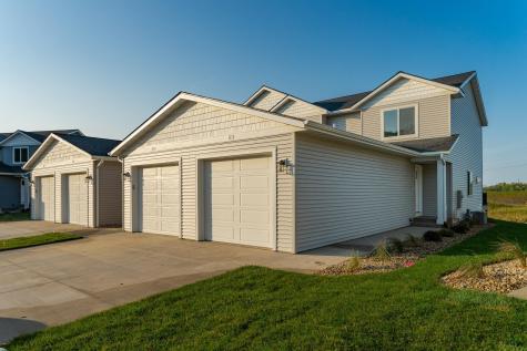 1113 Century Village Lane NE Rochester MN 55906