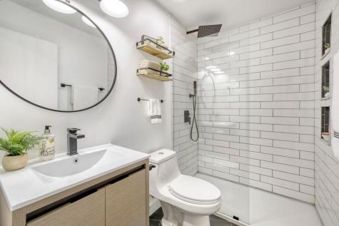 3521 Clinton Avenue Minneapolis MN 55408