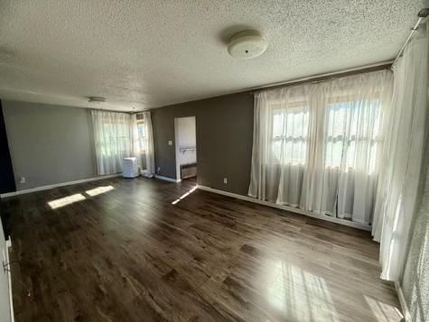 1403 Lenham Avenue SE Cooperstown ND 58425