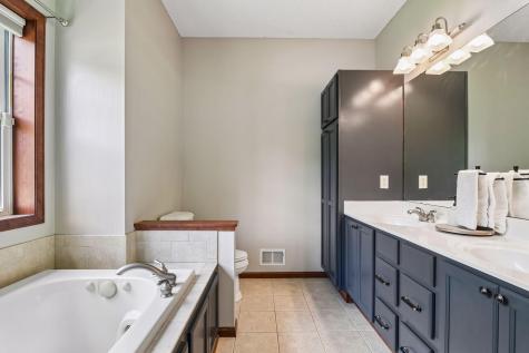 7115 County Road 10 Chaska MN 55318