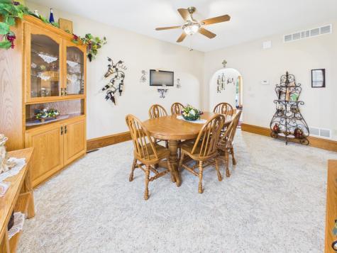 413 1st Avenue N Freeport MN 56331
