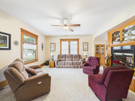 413 1st Avenue N Freeport MN 56331