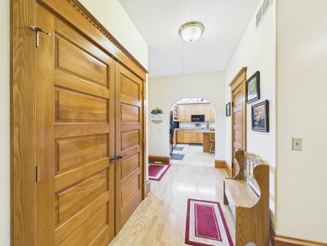 413 1st Avenue N Freeport MN 56331