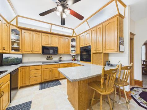 413 1st Avenue N Freeport MN 56331
