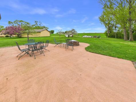 413 1st Avenue N Freeport MN 56331