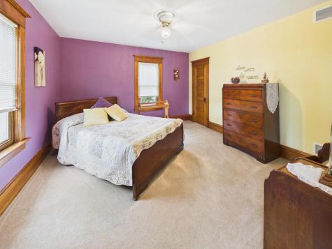 413 1st Avenue N Freeport MN 56331