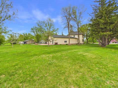 413 1st Avenue N Freeport MN 56331