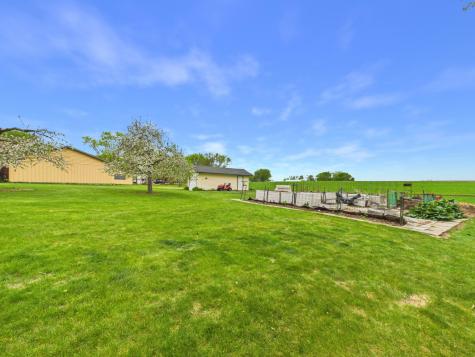 413 1st Avenue N Freeport MN 56331