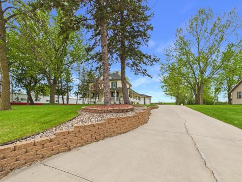 413 1st Avenue N Freeport MN 56331