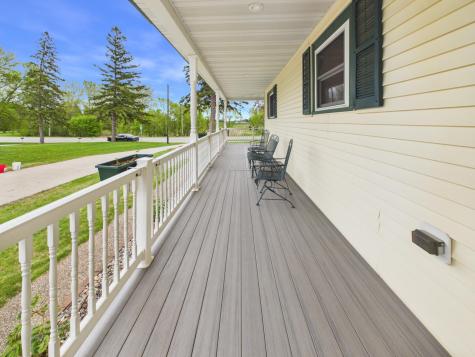 413 1st Avenue N Freeport MN 56331