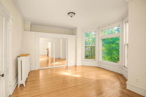 565 Holly Avenue Saint Paul MN 55102