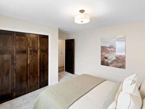 2524 Buchanan Lane S Cambridge MN 55008