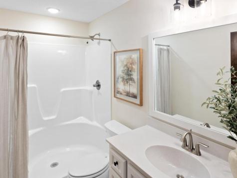 2524 Buchanan Lane S Cambridge MN 55008