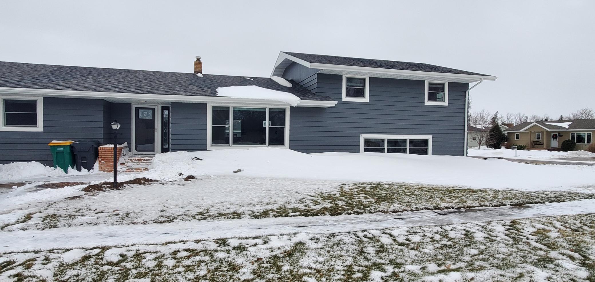 322 4th Avenue SE Hillsboro ND 58045