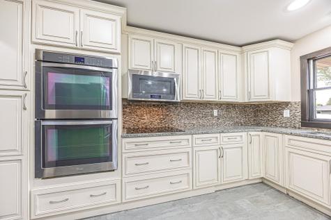 322 4th Avenue SE Hillsboro ND 58045