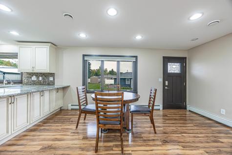 322 4th Avenue SE Hillsboro ND 58045